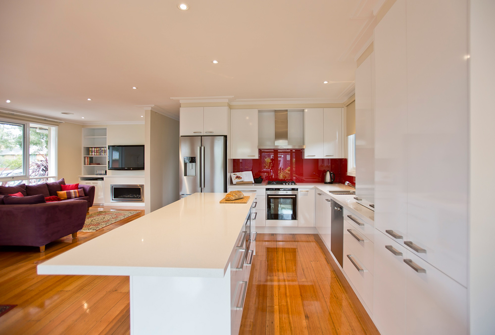 polar-white-laminex-silk-ocean-foam-caesarstone-red-glass-splashback-island-bench-kitchen-update-2