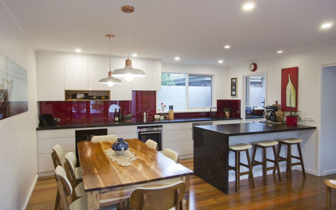 Kitchen renovation white gloss and timber